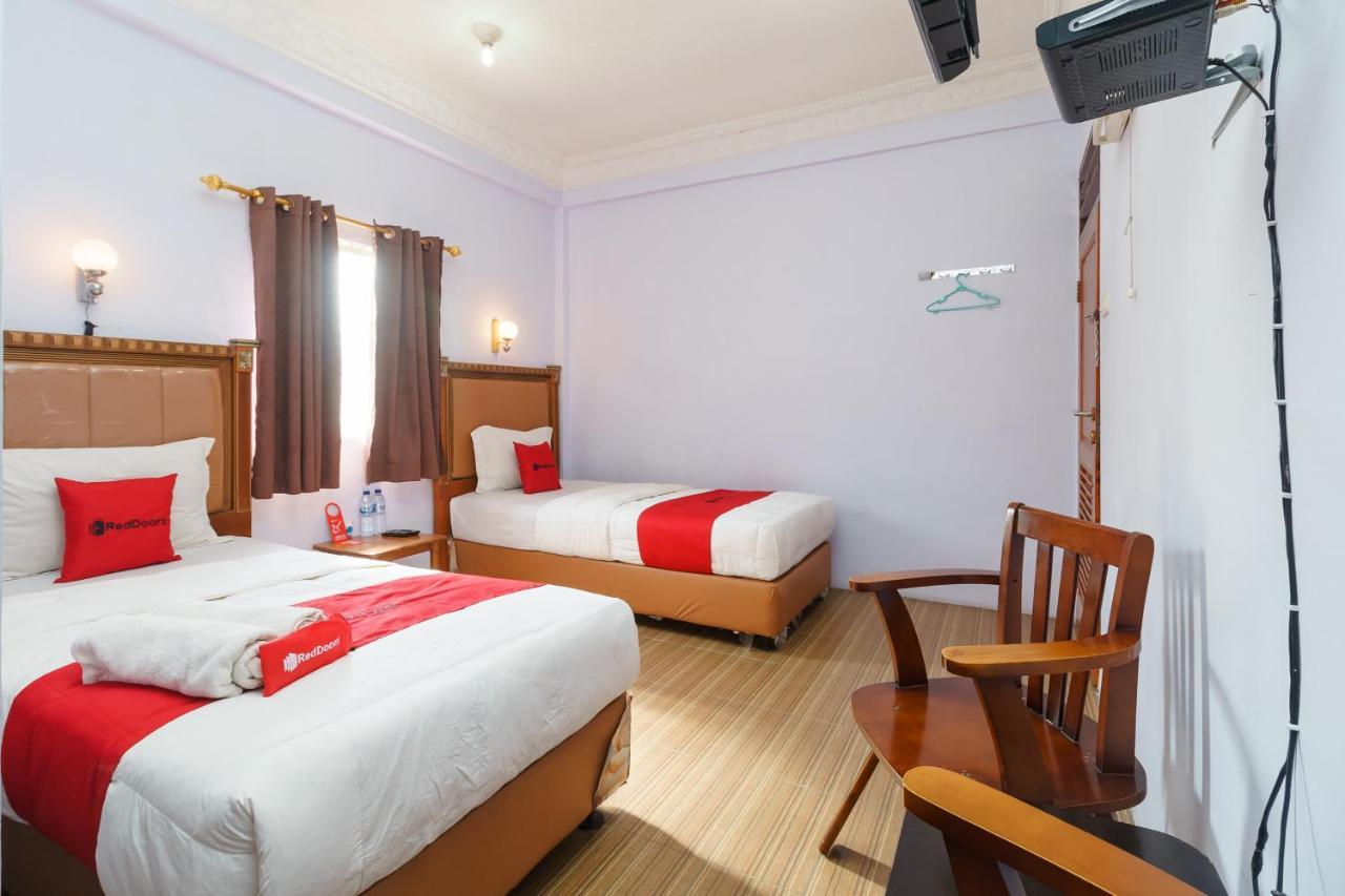 Reddoorz At Sedayu 1 بارابات المظهر الخارجي الصورة